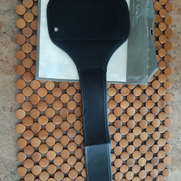 Duro iPhone 5 Armband (New) - Picture 3 of 6